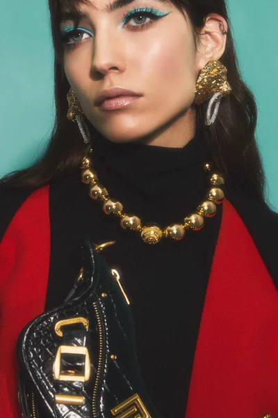 Look 10
